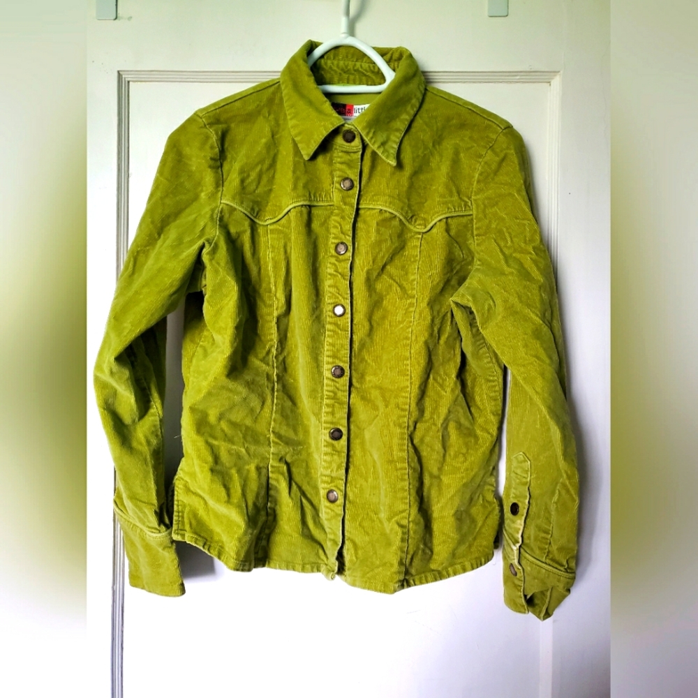 💚NWOT Corduroy Button Up Top💚